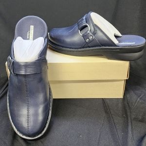 Clarks Collection Navy Mule Shoes with Soft Cushion Insoles Size 8